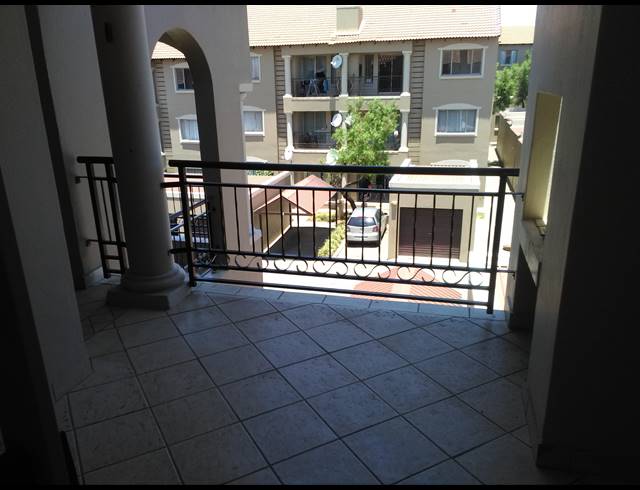 2 BEDROOM APARTMENT TO LET IN NOORDHANG